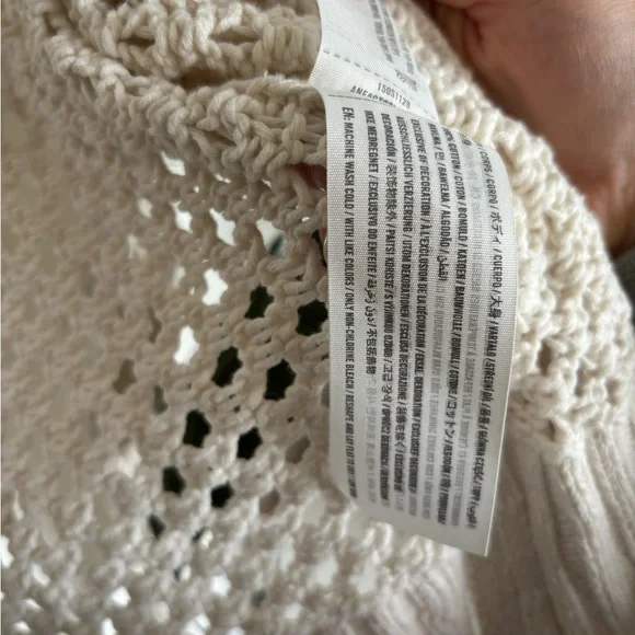Open-Knit Cream Abercrombie Sweater - Picture 5 of 5